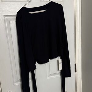 Women's Black Long Sleeve Top
